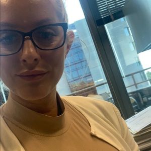 Meet your Posher, Melanie